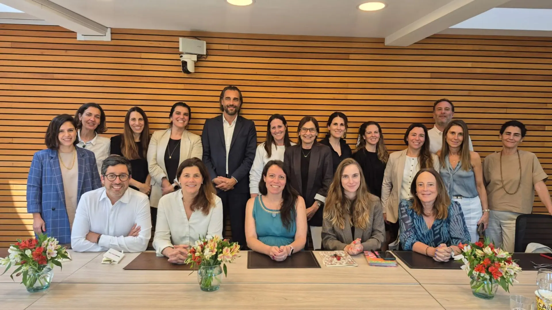 Redes que impulsan el cambio: encuentro reúne a actores de la filantropía chilena